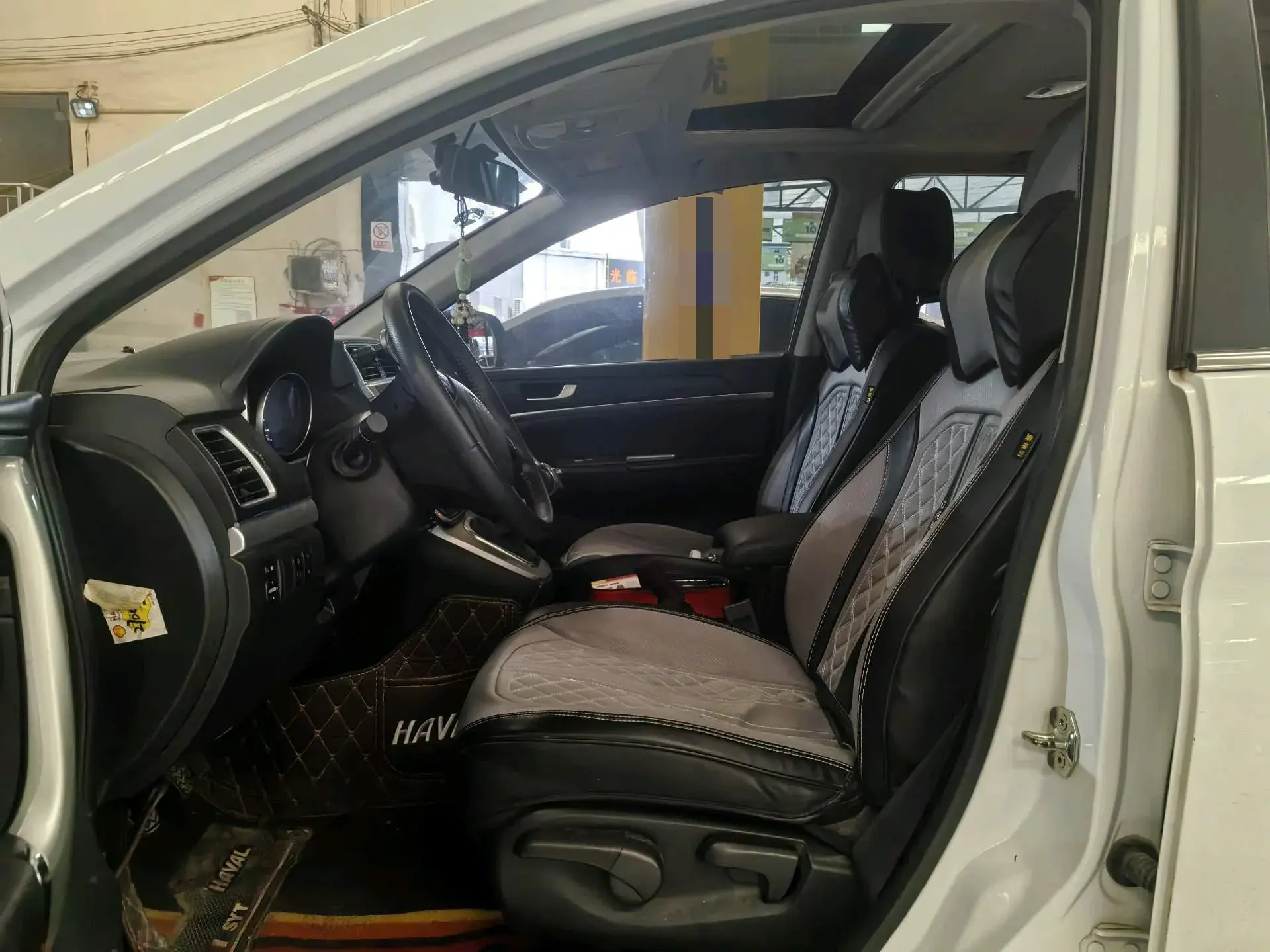 2019 HAVAL M6 thumbnail 2