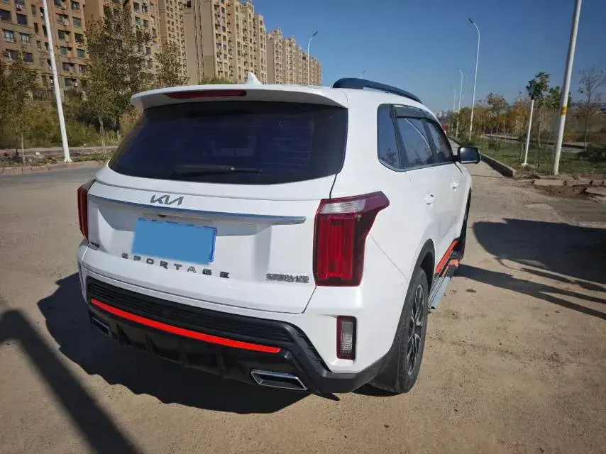 2021 KIA SPORTAGE thumbnail 4