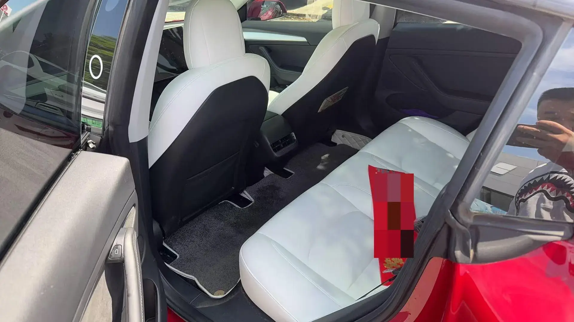 2022 TESLA MODEL thumbnail 3