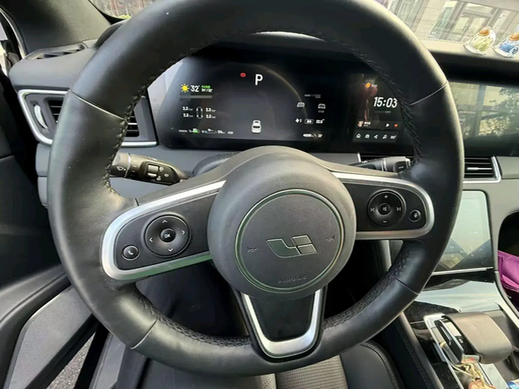 2020 LI ONE thumbnail 4