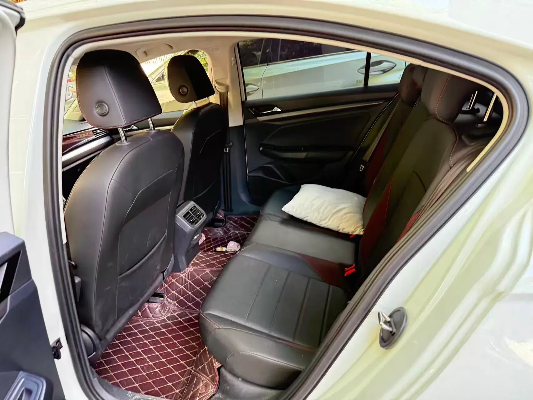 2021 VOLKSWAGEN BORA thumbnail 3