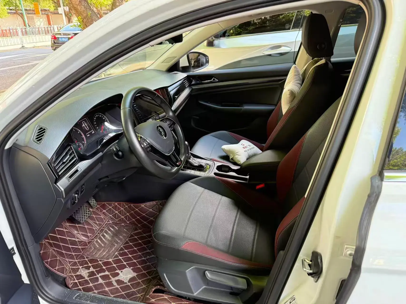 2021 VOLKSWAGEN BORA thumbnail 2