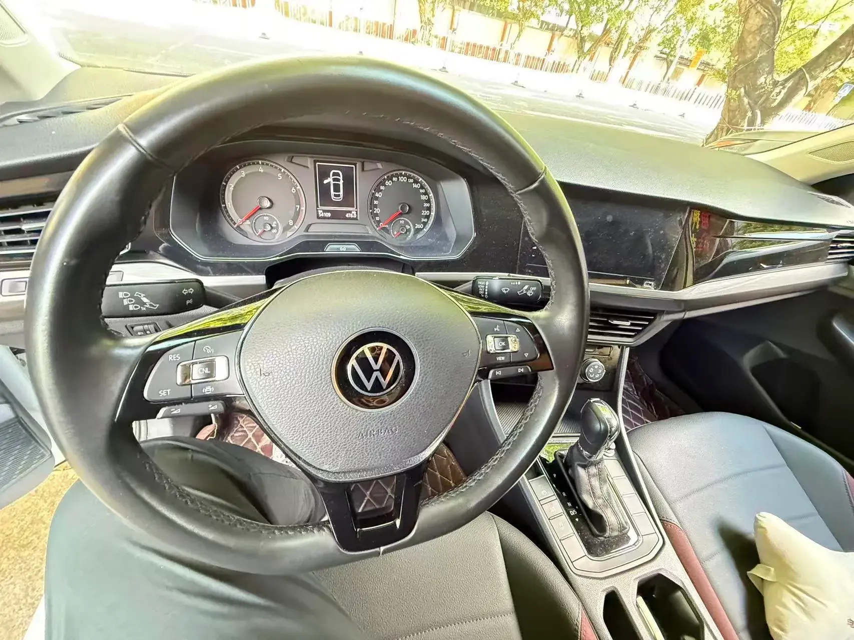 2021 VOLKSWAGEN BORA thumbnail 4