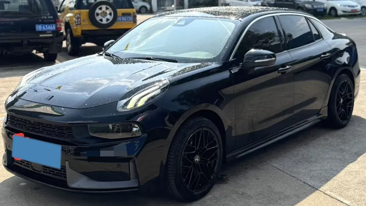 2023 LYNK&CO 03 view 1