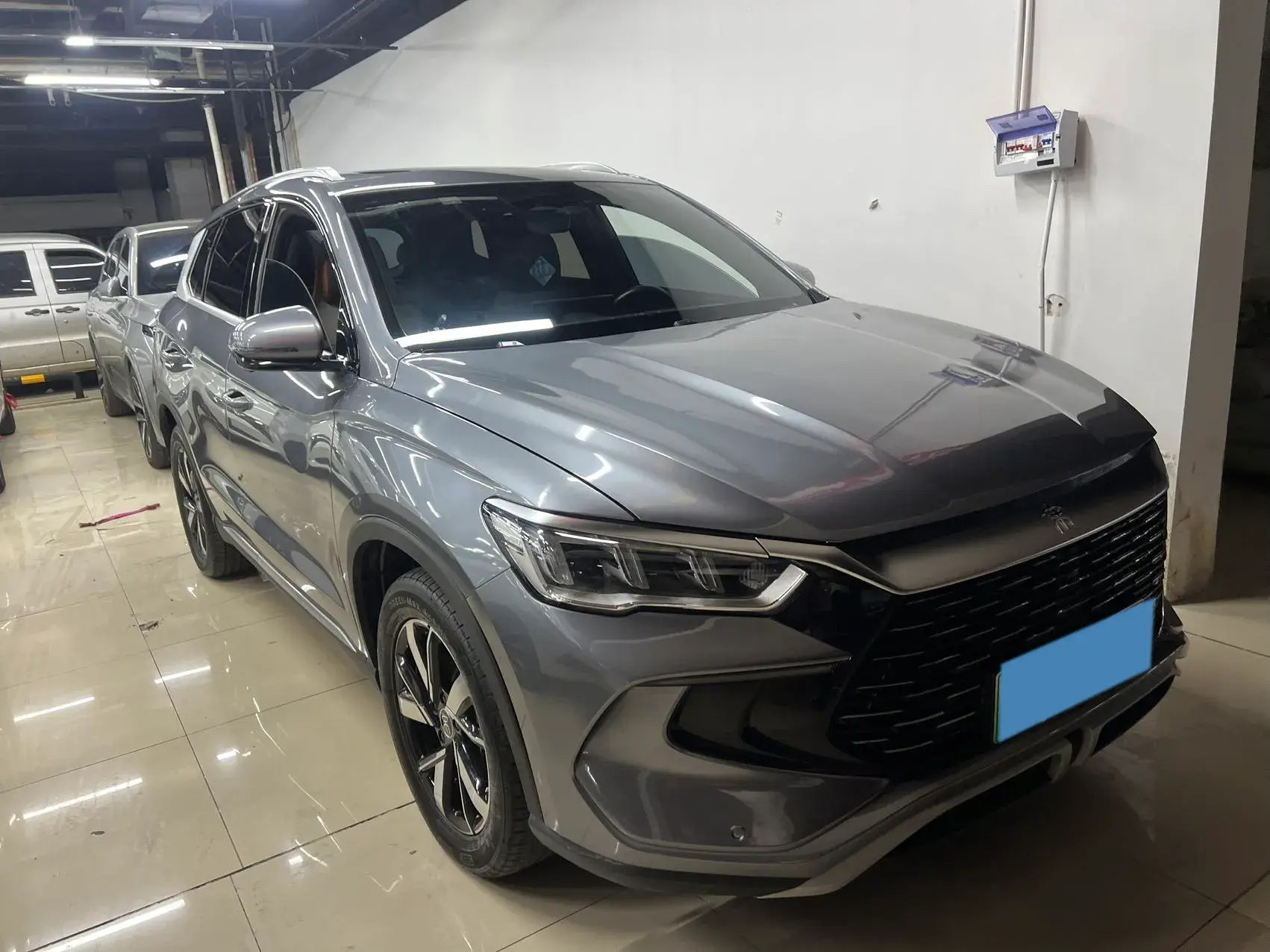 2023 BYD SONG thumbnail 3