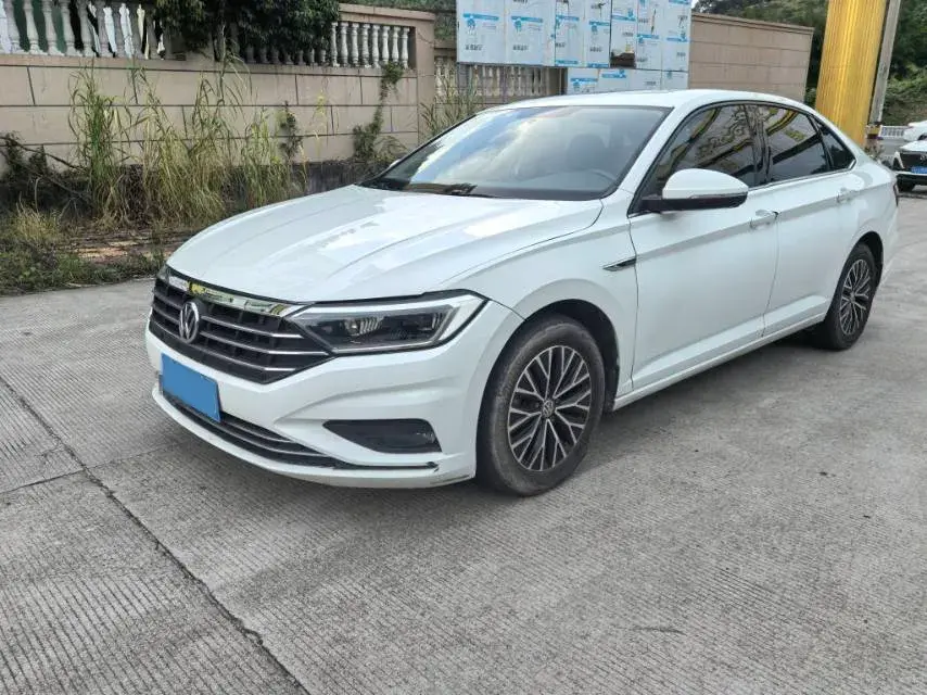 2021 VOLKSWAGEN SAGITAR view 1