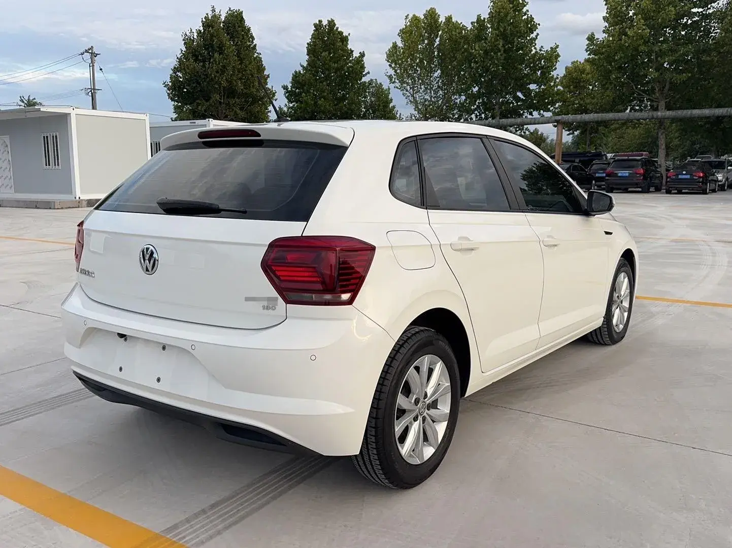 2019 VOLKSWAGEN POLO thumbnail 4