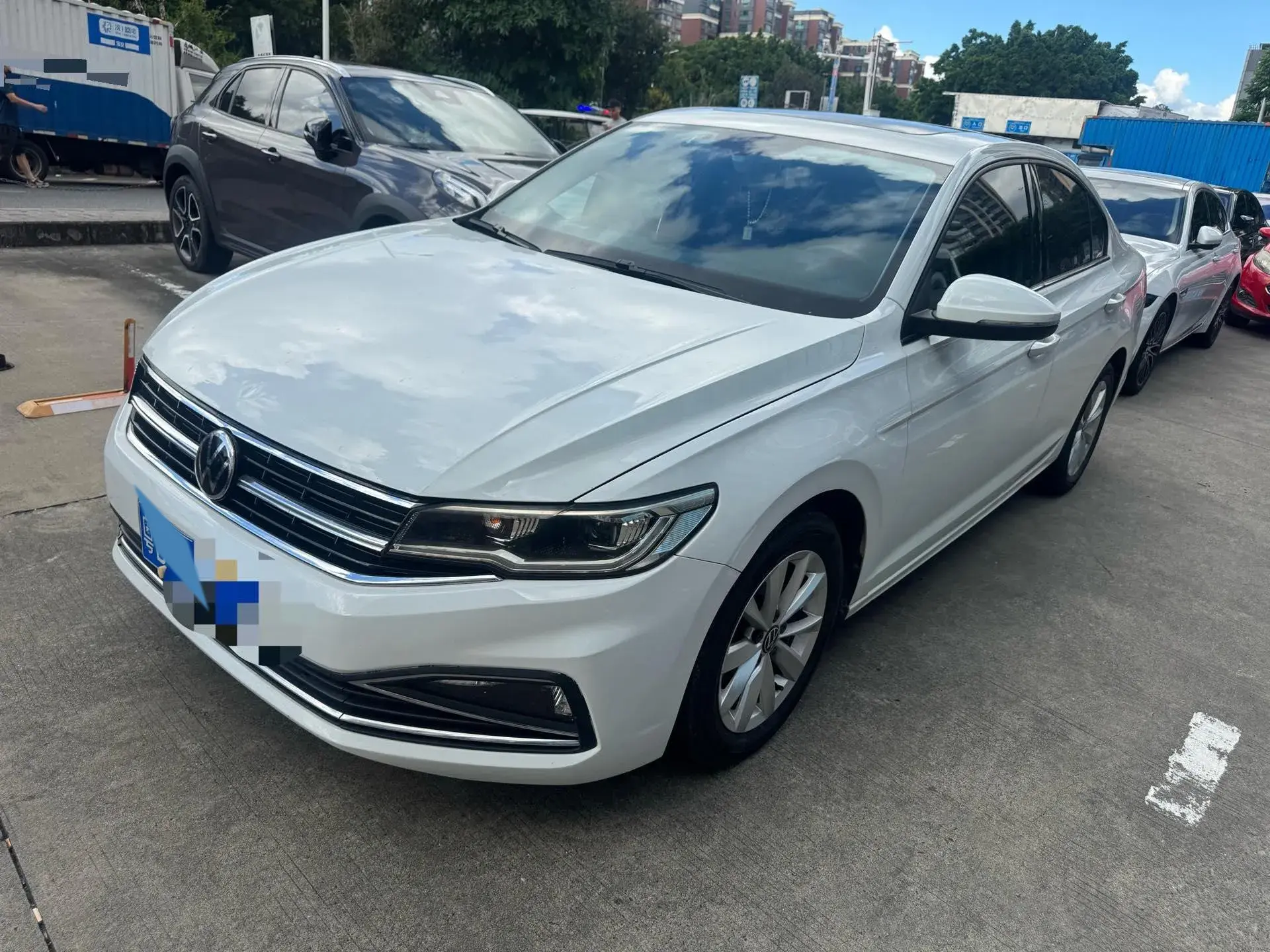 2021 VOLKSWAGEN BORA view 1