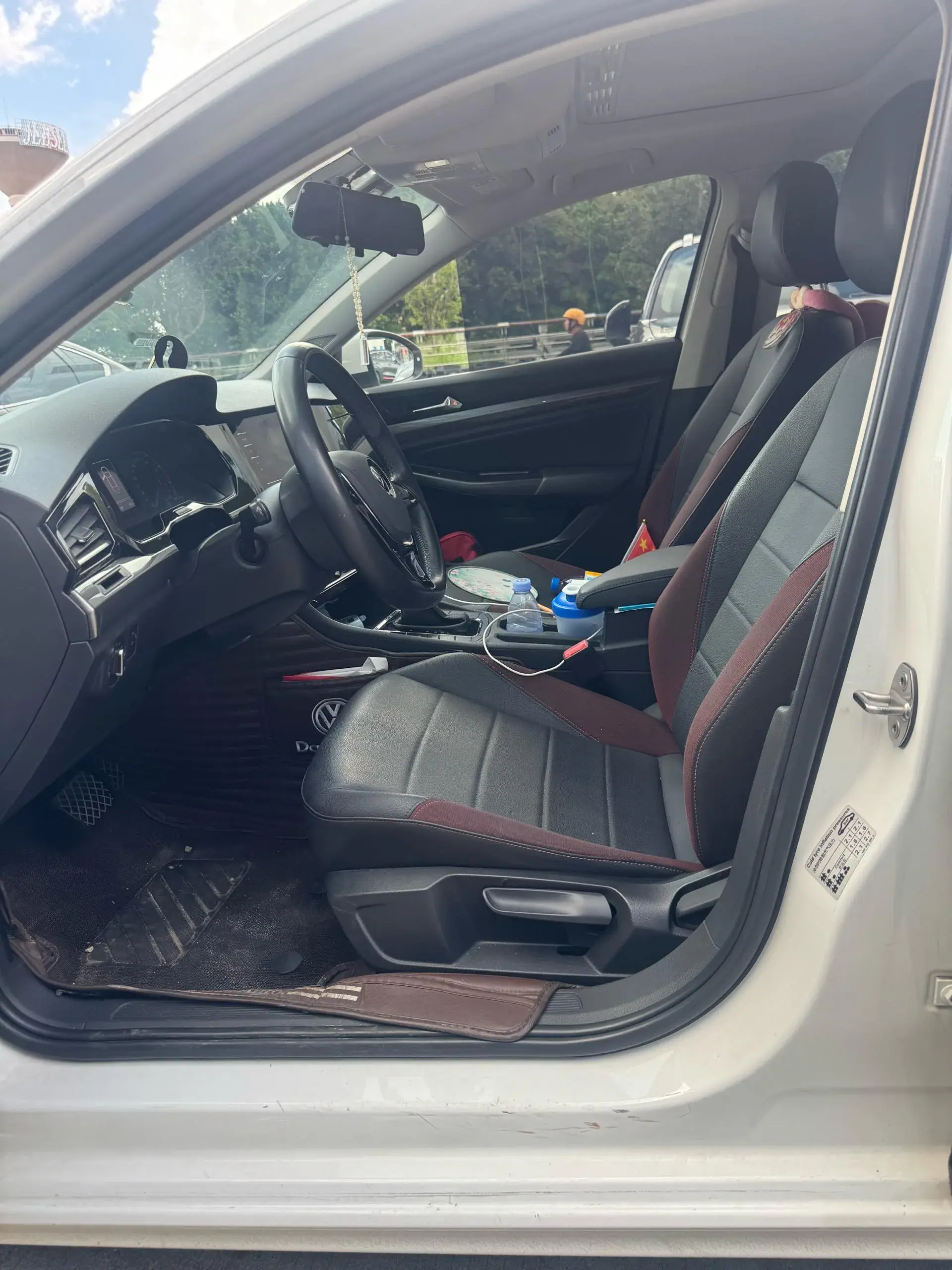 2021 VOLKSWAGEN BORA thumbnail 4