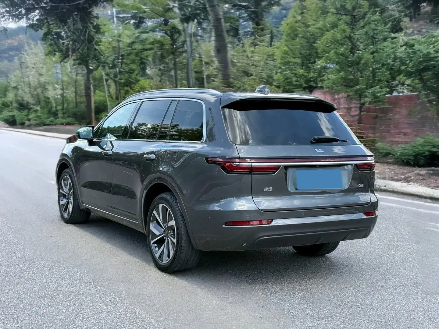 2021 LI ONE thumbnail 4