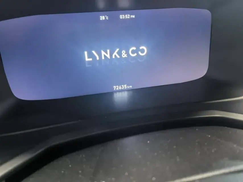 2020 LYNK&CO 06 thumbnail 2