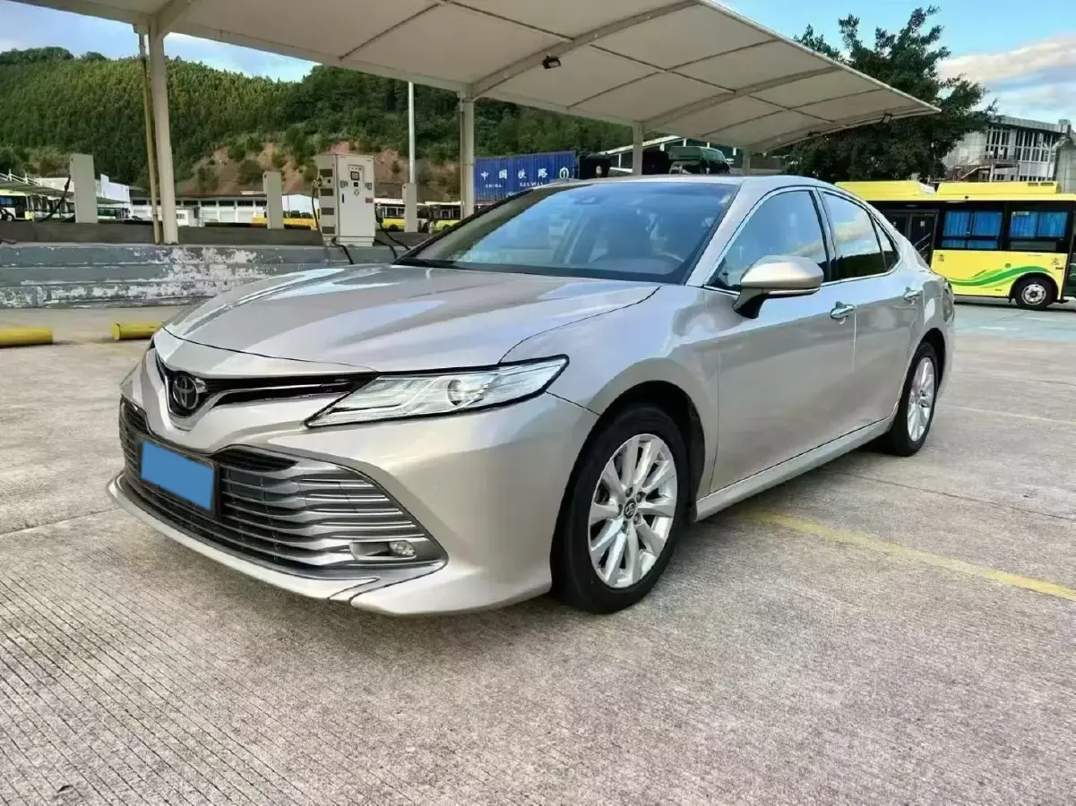 2021 Toyota Camry 2.0L 178HP L4 CVT