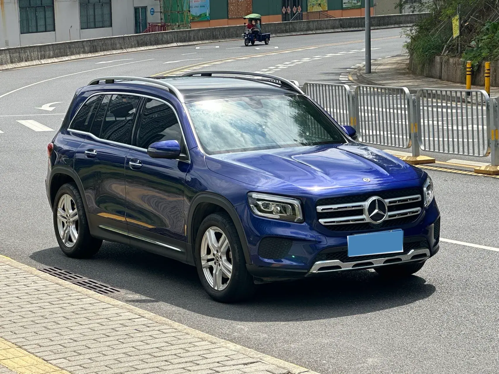 2020 MERCEDES-BENZ GLB thumbnail 3