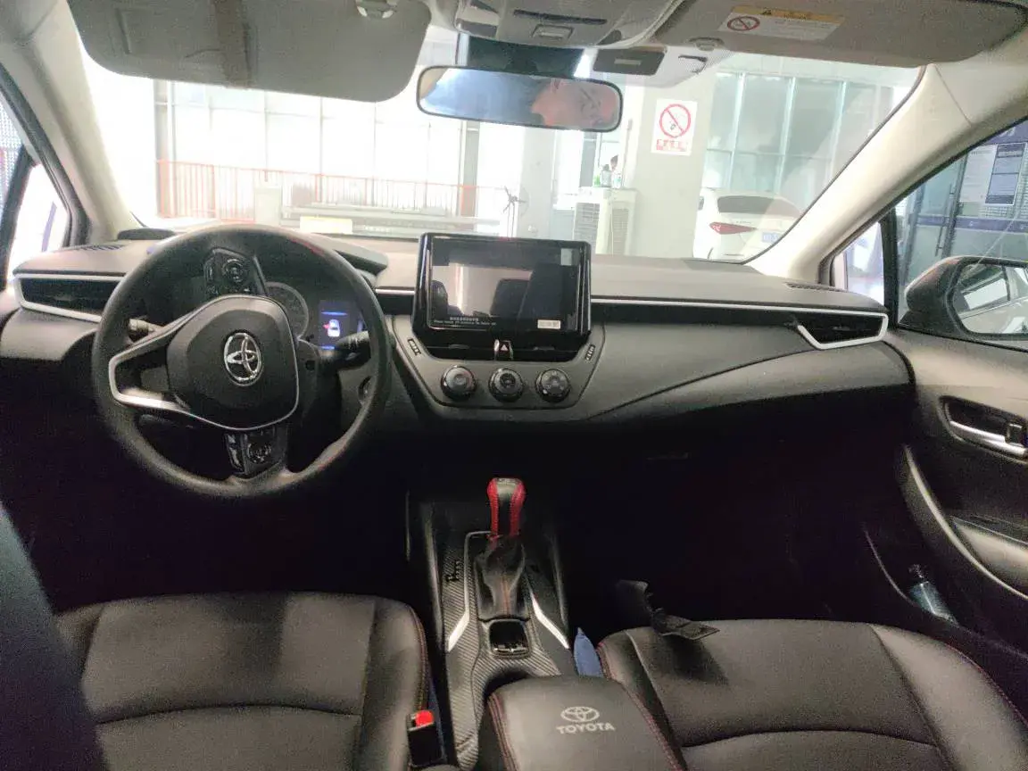 2022 TOYOTA COROLLA thumbnail 2