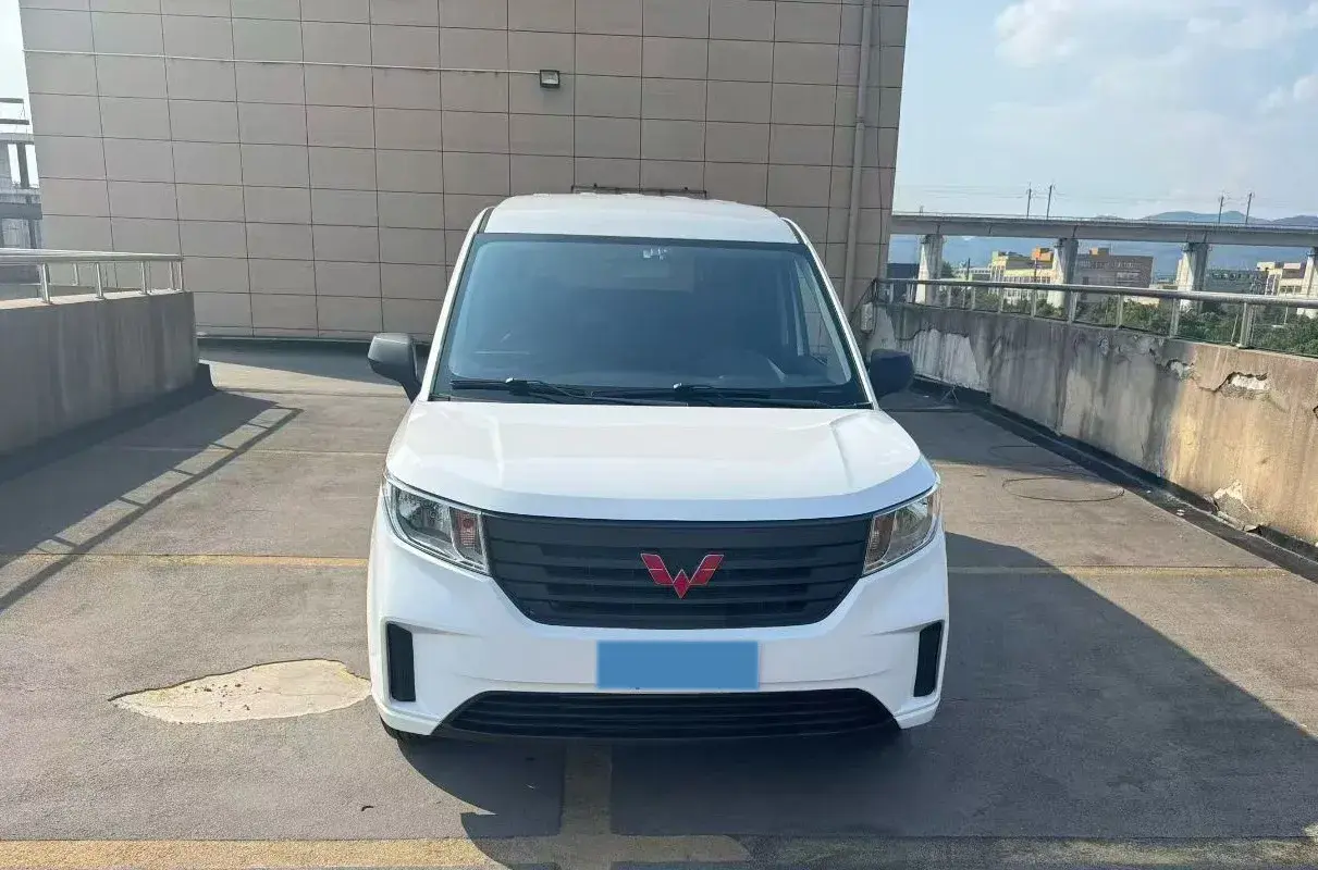 2021 WULING ZHENGCHEN thumbnail 2