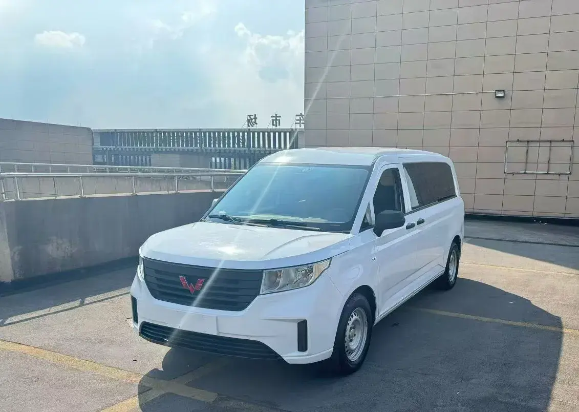 2021 WULING ZHENGCHEN view 1