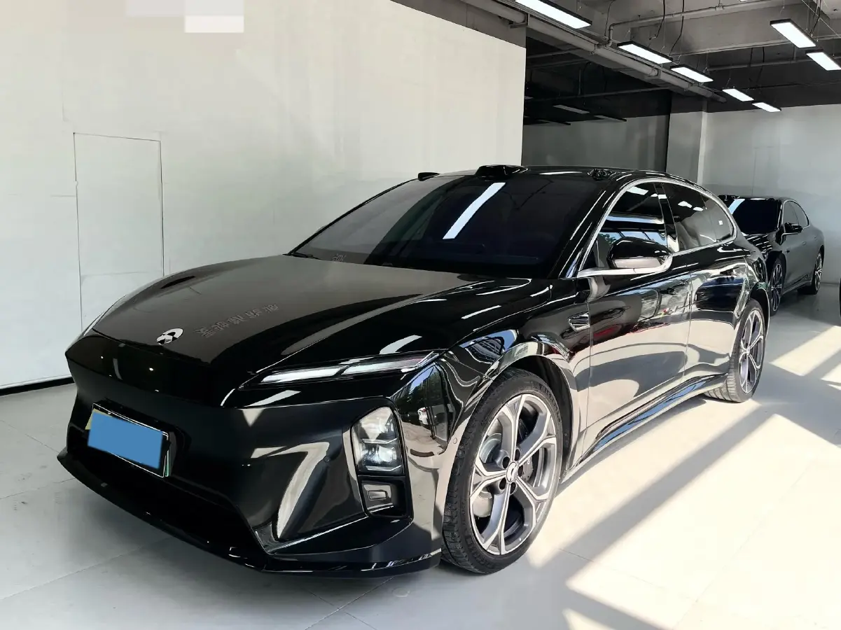 2025 NIO ET5T BEV
