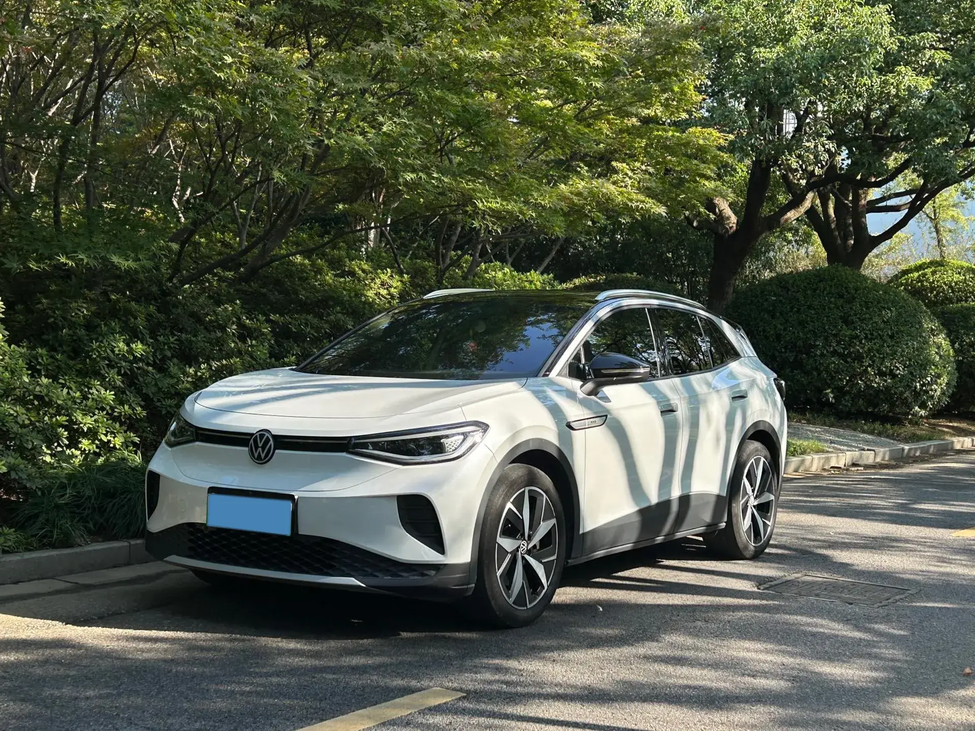 2021 VOLKSWAGEN ID.4 view 1