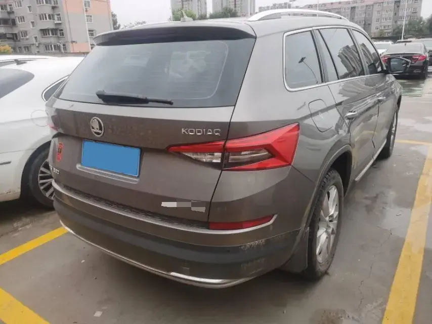 2017 SKODA KODIAK thumbnail 4