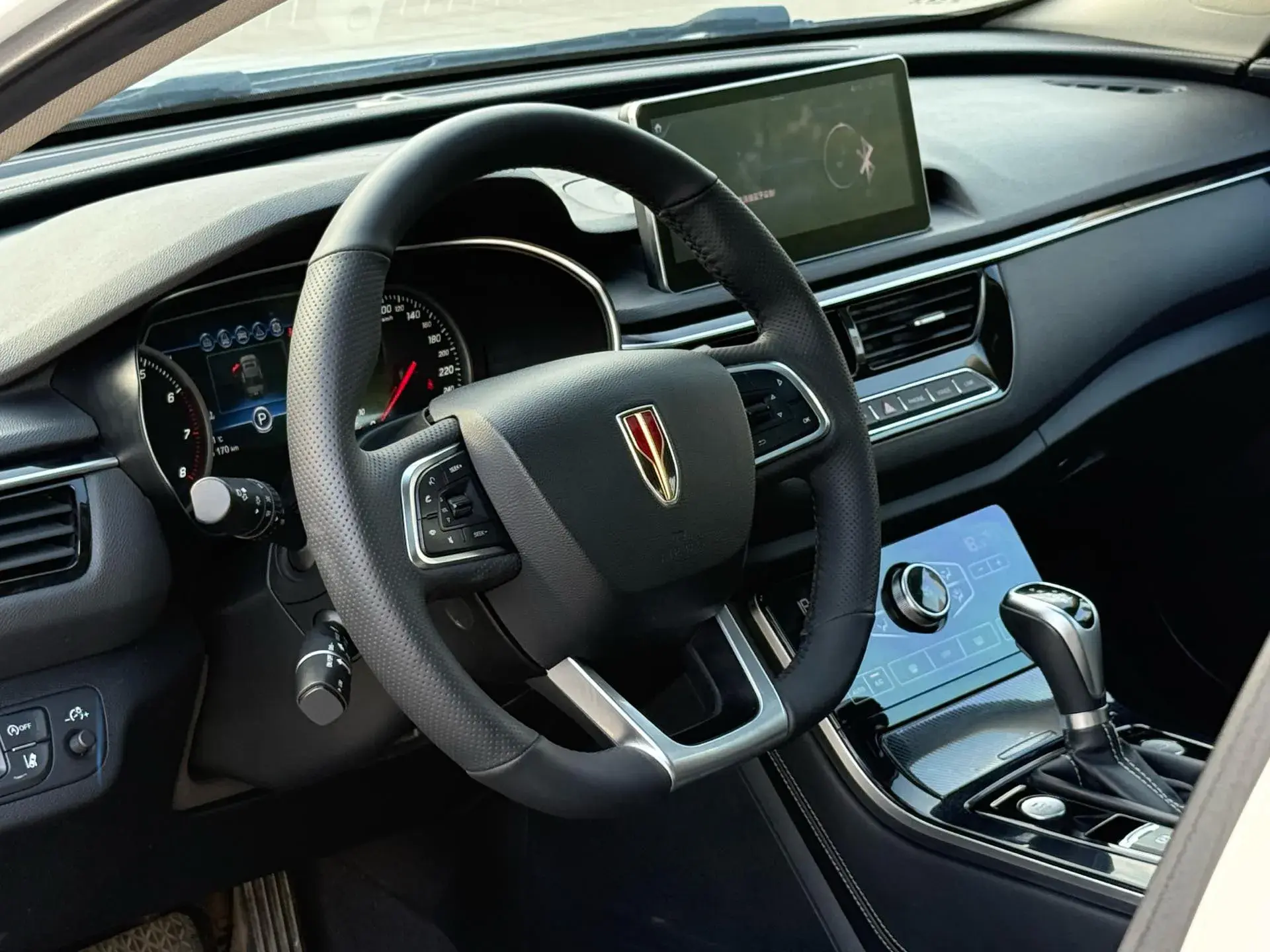 2019 HONGQI H5 thumbnail 4