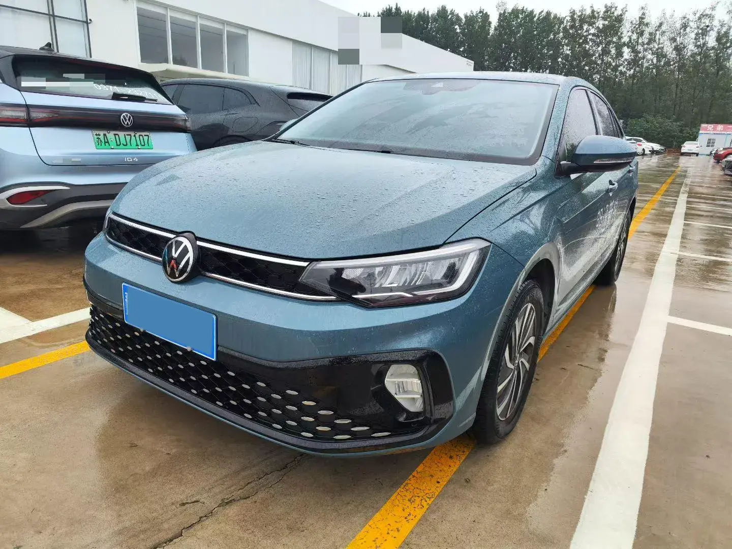 2023 VOLKSWAGEN LAVIDA view 1