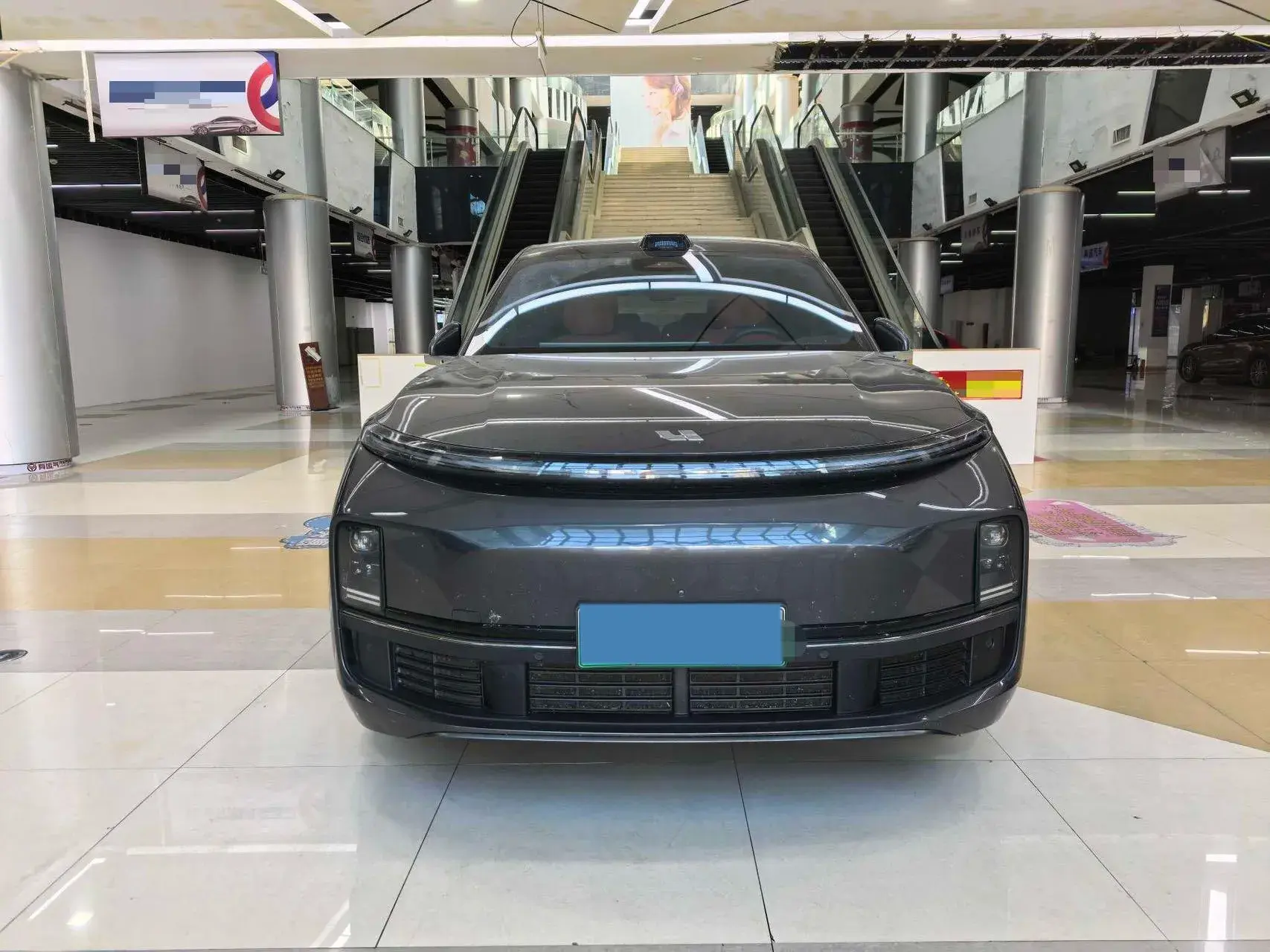 2023 LI L8 thumbnail 2