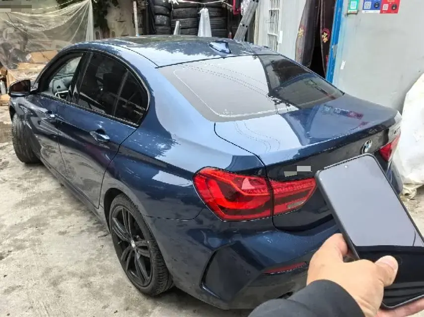 2022 BMW 1 thumbnail 4