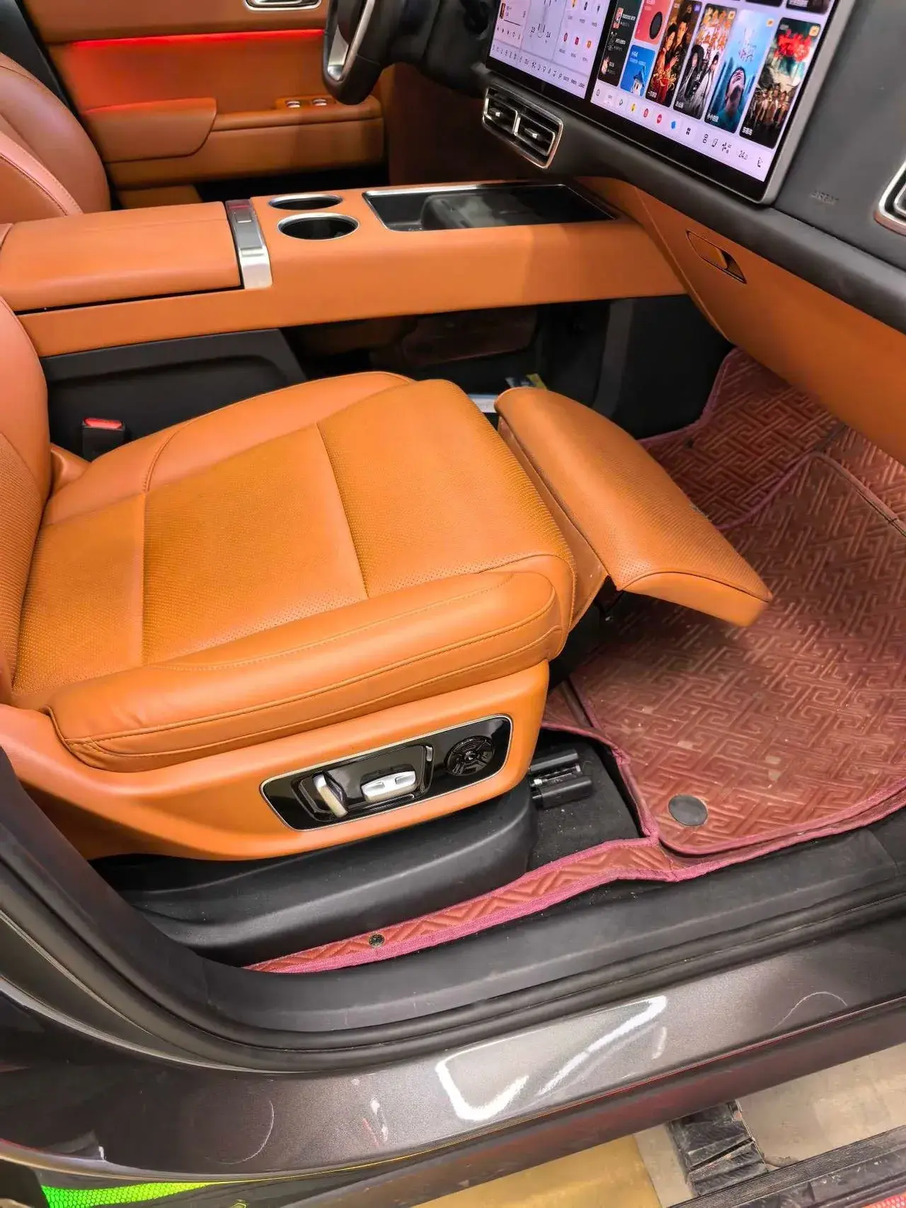 2023 LI L8 thumbnail 2