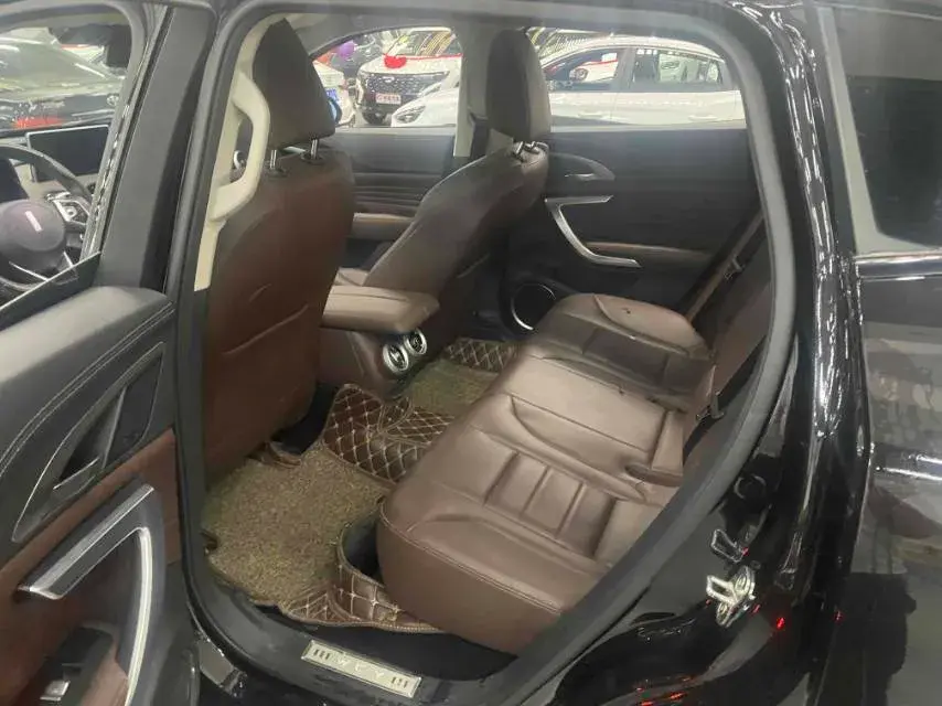 2019 WEY VV7 thumbnail 4