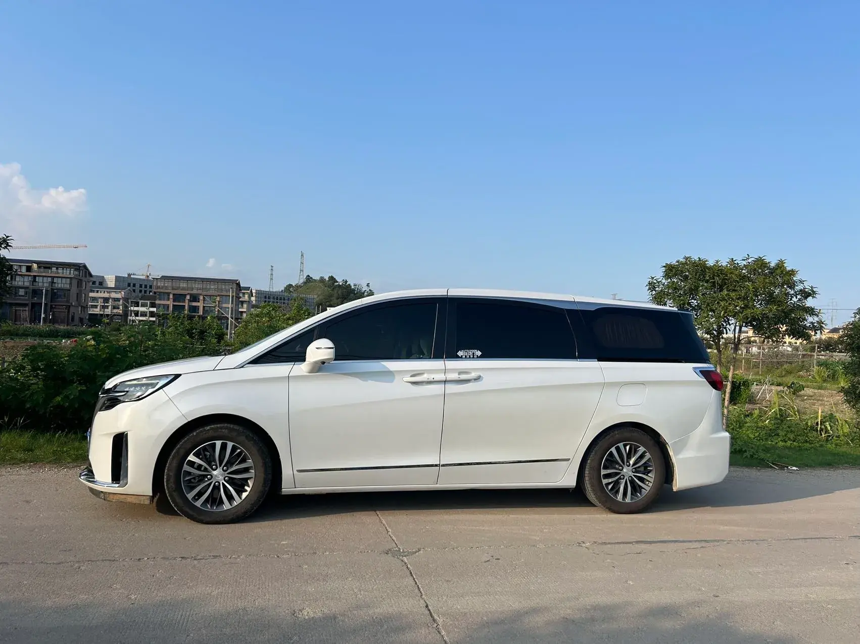 2021 BUICK GL8 thumbnail 3