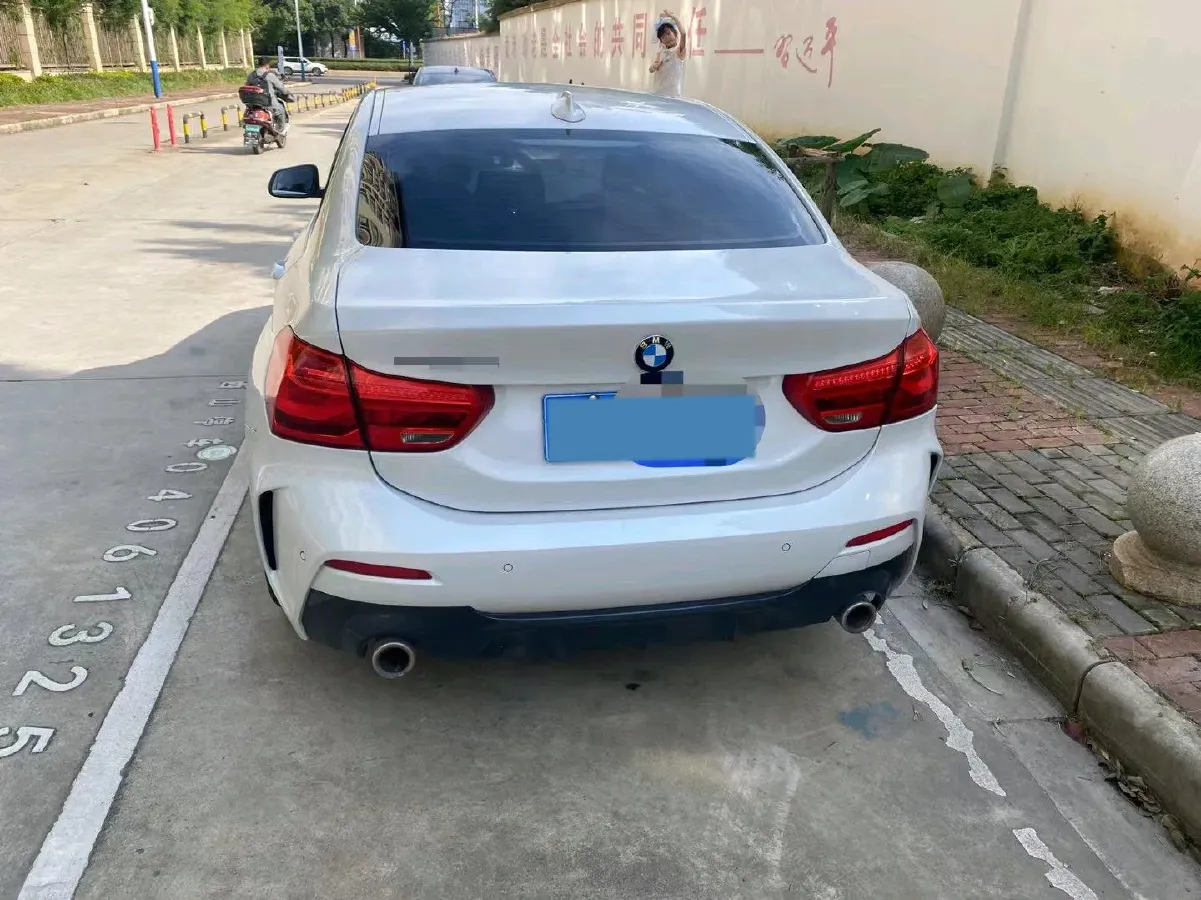 2022 BMW 1 Series 1.5T 140HP L3 7DCT,autocango,china used car exporter,china ev exporter,chinese used car exporter,chinese used ev exporter