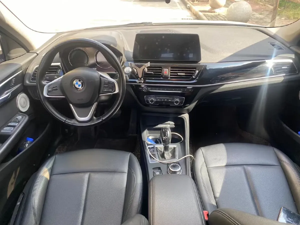 2022 BMW 1 Series 1.5T 140HP L3 7DCT,autocango,china used car exporter,china ev exporter,chinese used car exporter,chinese used ev exporter