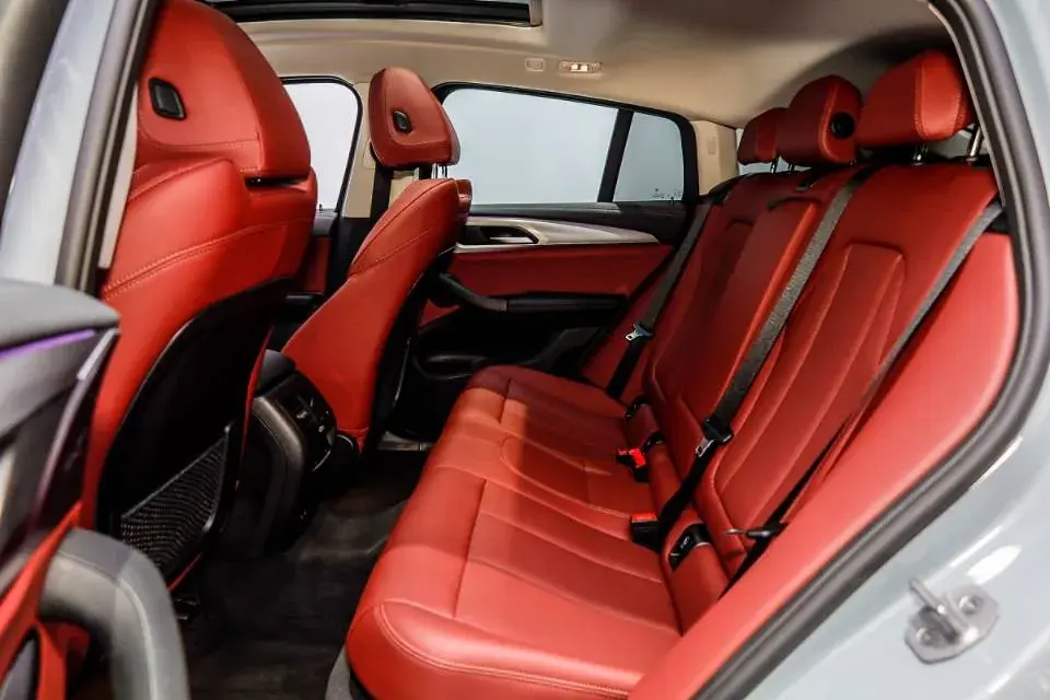 2022 BMW X4 thumbnail 4