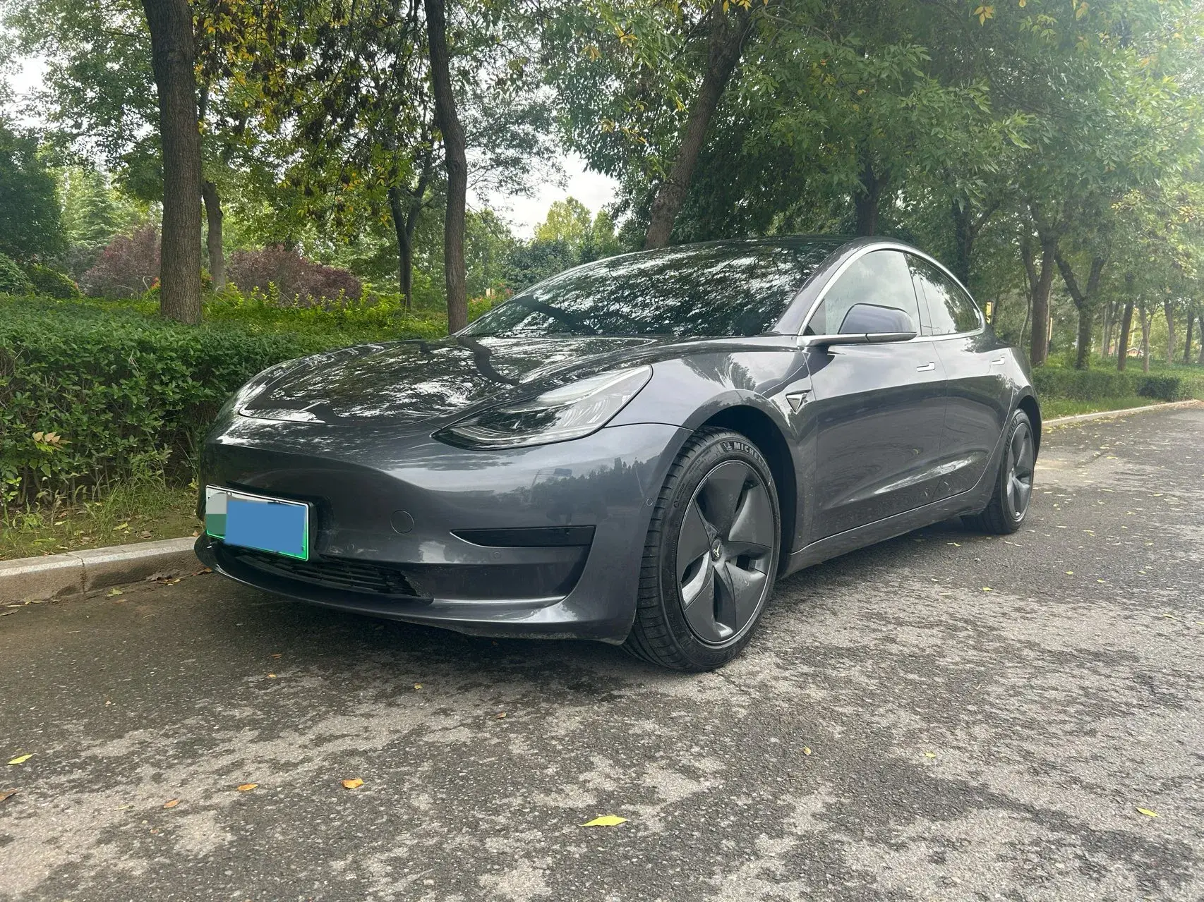 2020 TESLA MODEL view 1