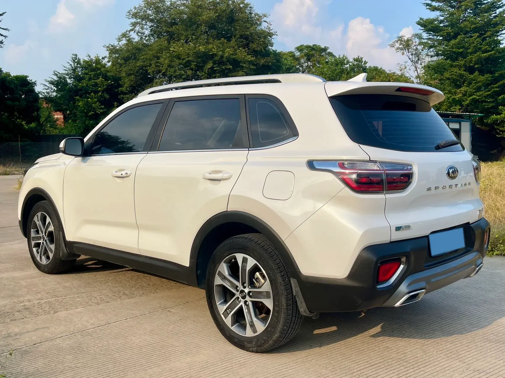 2018 KIA SPORTAGE thumbnail 4