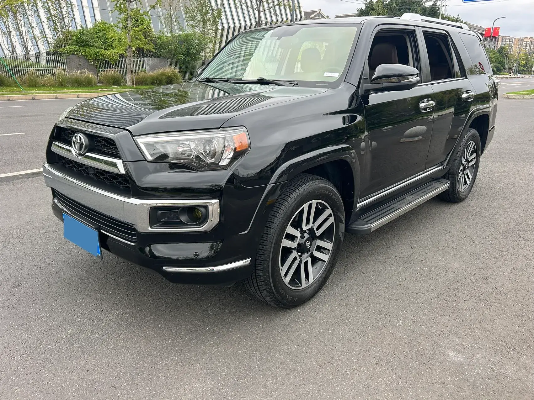 2023 TOYOTA HIGHLANDER view 1