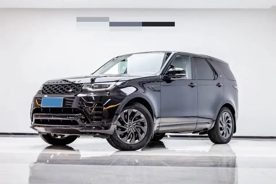 2023 LAND ROVER view 1