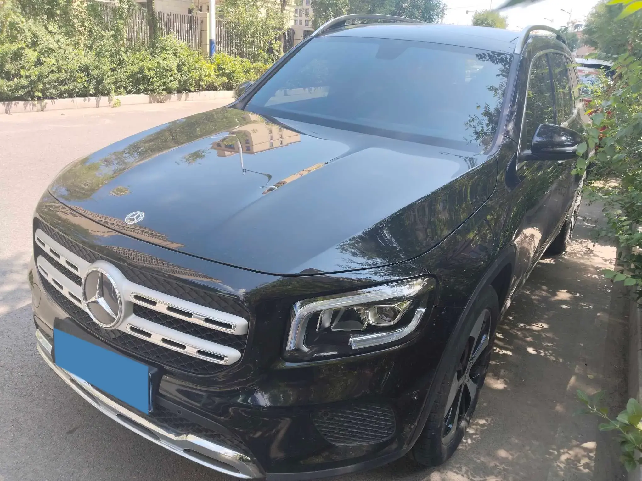 2021 MERCEDES-BENZ GLB view 1