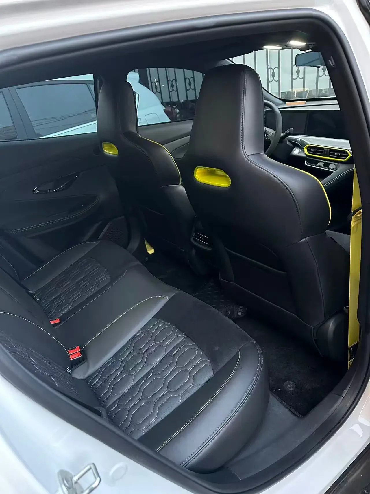 2022 CHANGAN UNI-T thumbnail 3