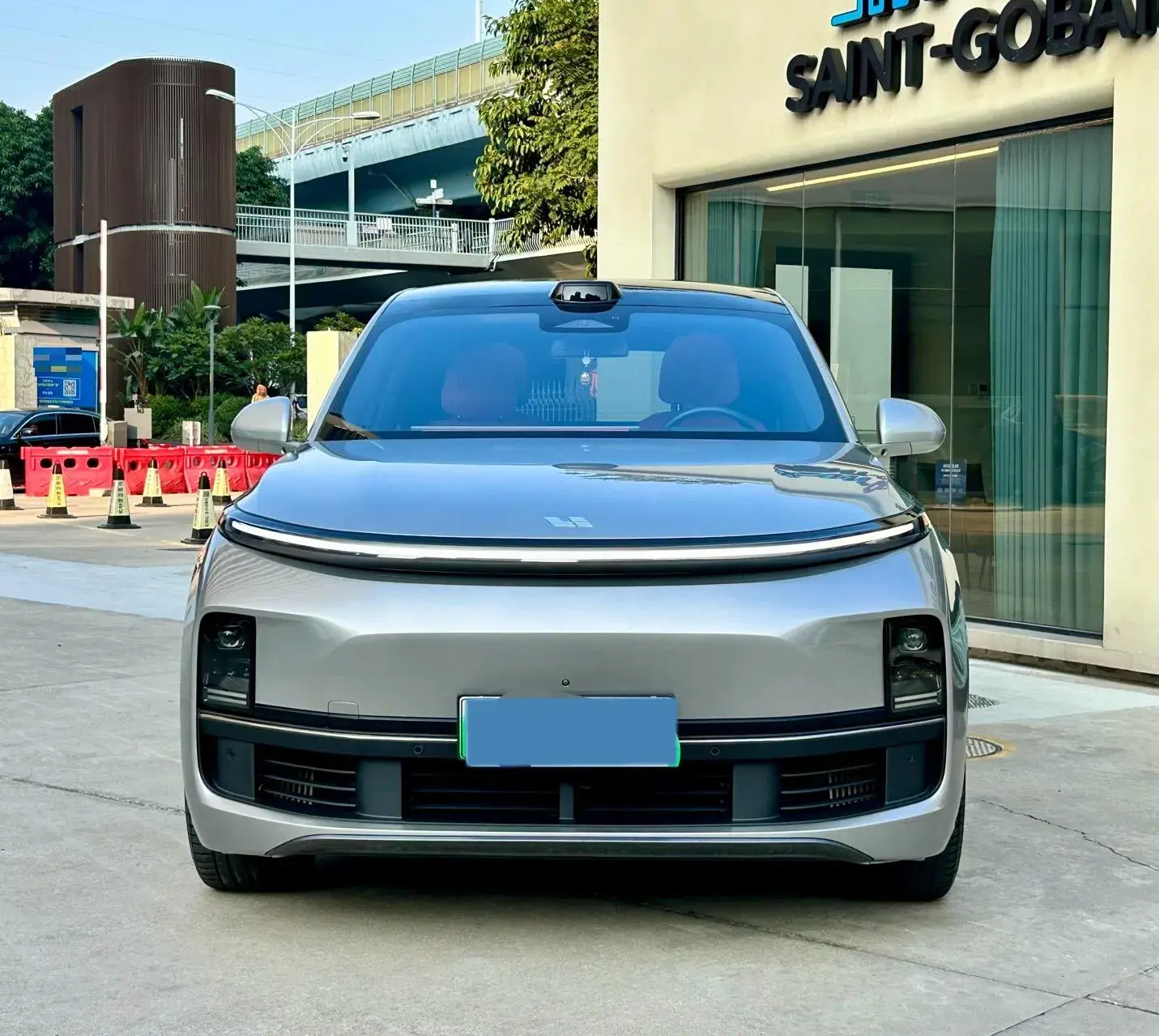 2022 LI L9 thumbnail 2