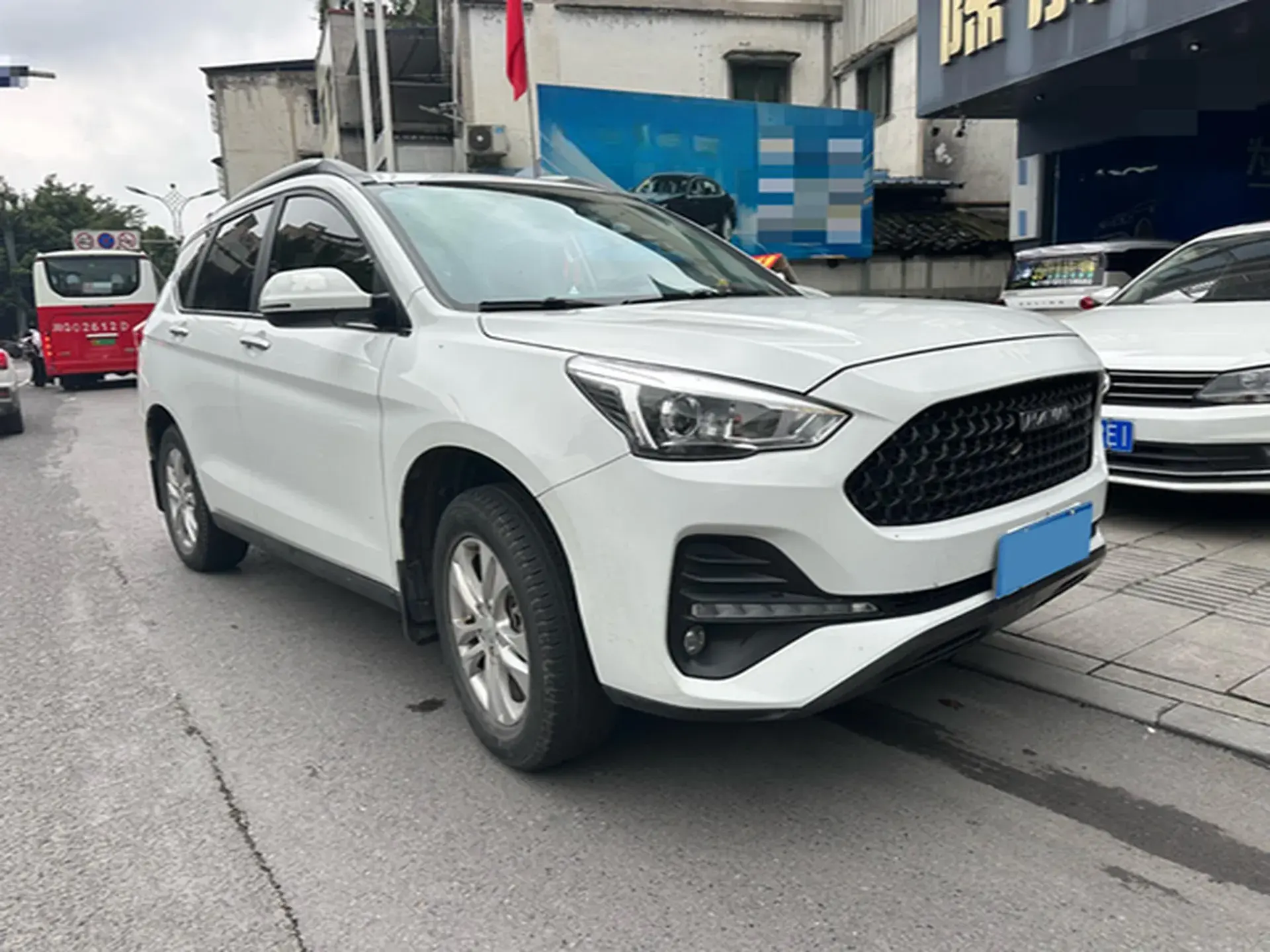 2019 HAVAL M6 thumbnail 3