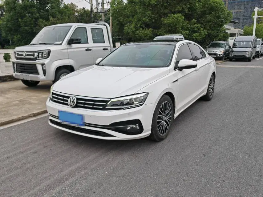 2019 VOLKSWAGEN LAMANDO view 1