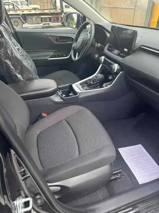 2024 TOYOTA RAV4 thumbnail 2