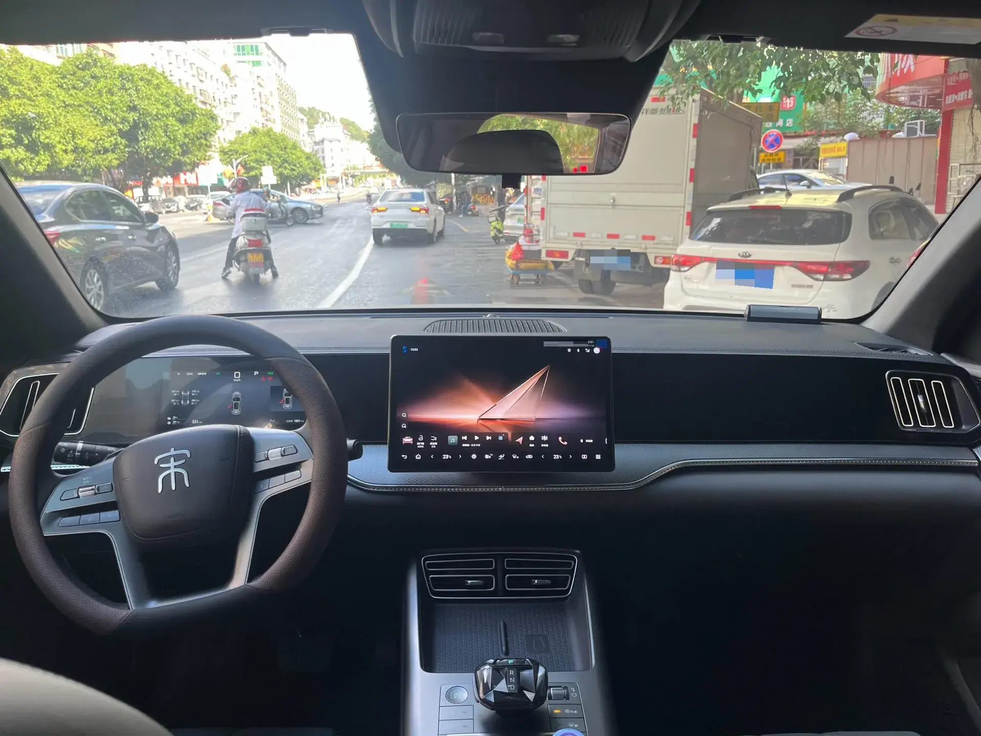 2025 BYD SONG thumbnail 3