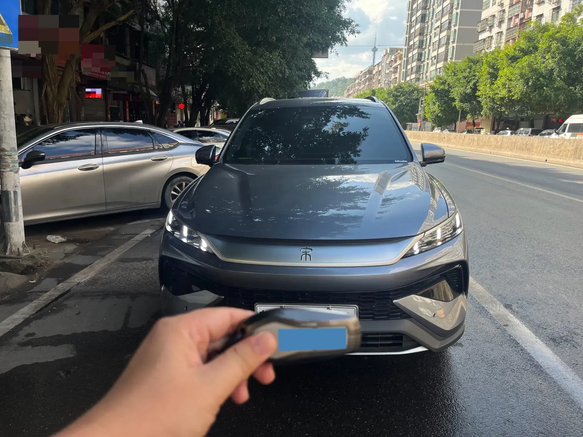 2025 BYD SONG thumbnail 2