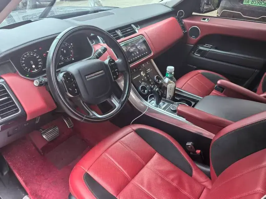 2022 LAND ROVER thumbnail 4