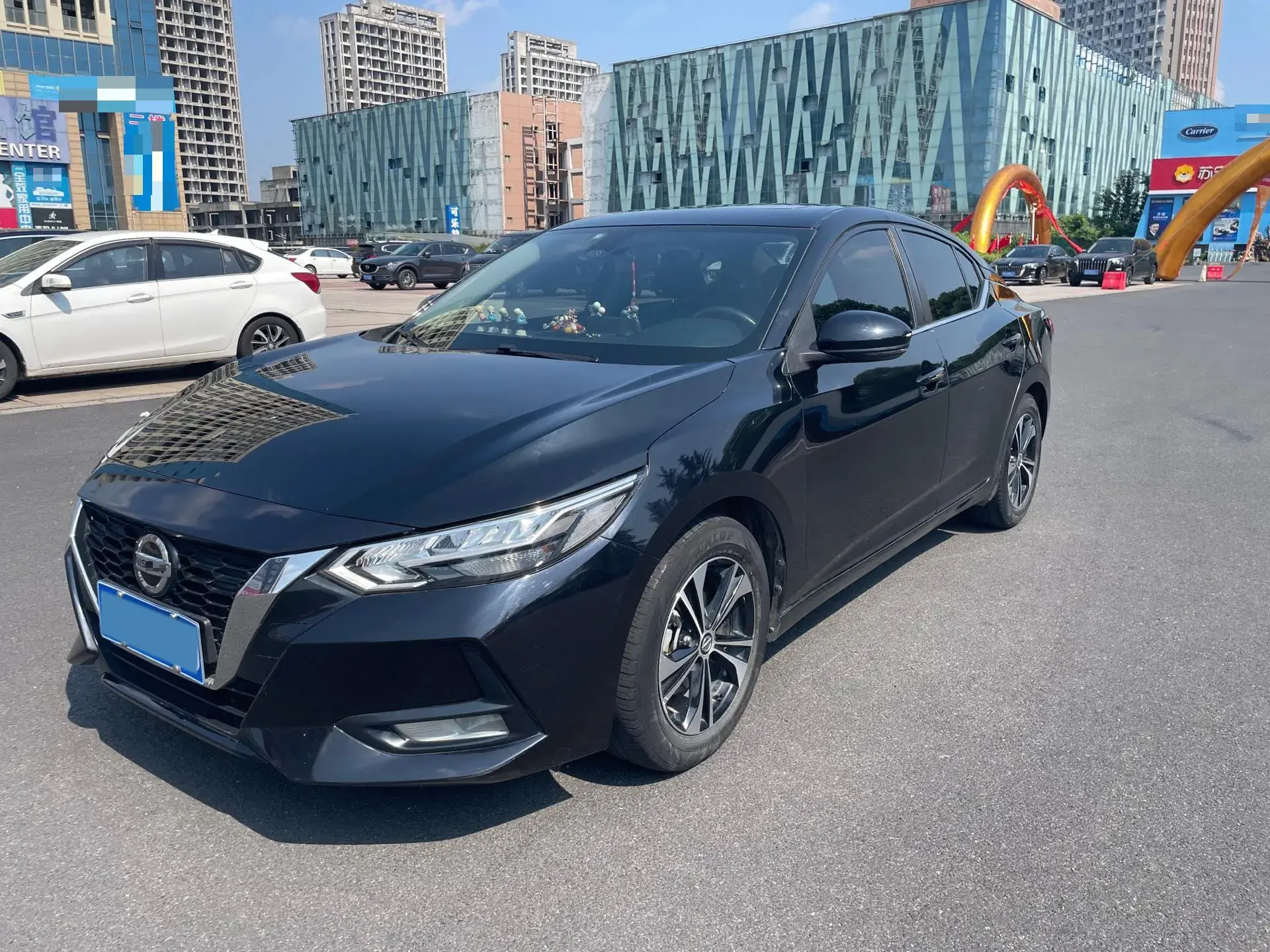 2021 NISSAN SYLPHY view 1
