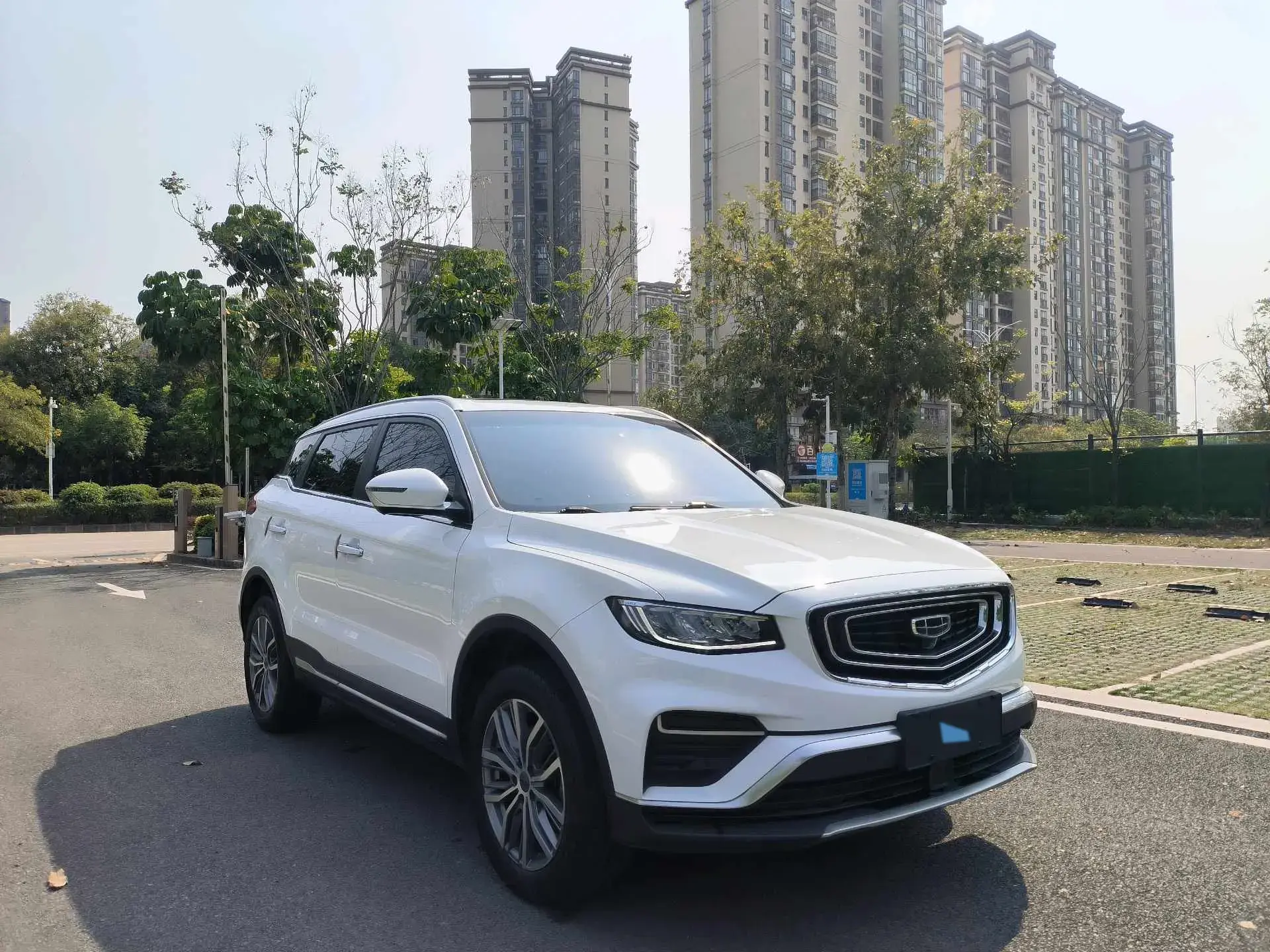 2020 GEELY AZKARRA thumbnail 3
