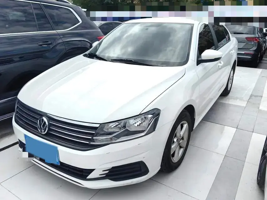 2019 VOLKSWAGEN LAVIDA view 1
