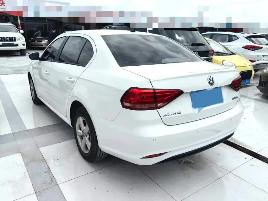 2019 VOLKSWAGEN LAVIDA thumbnail 3